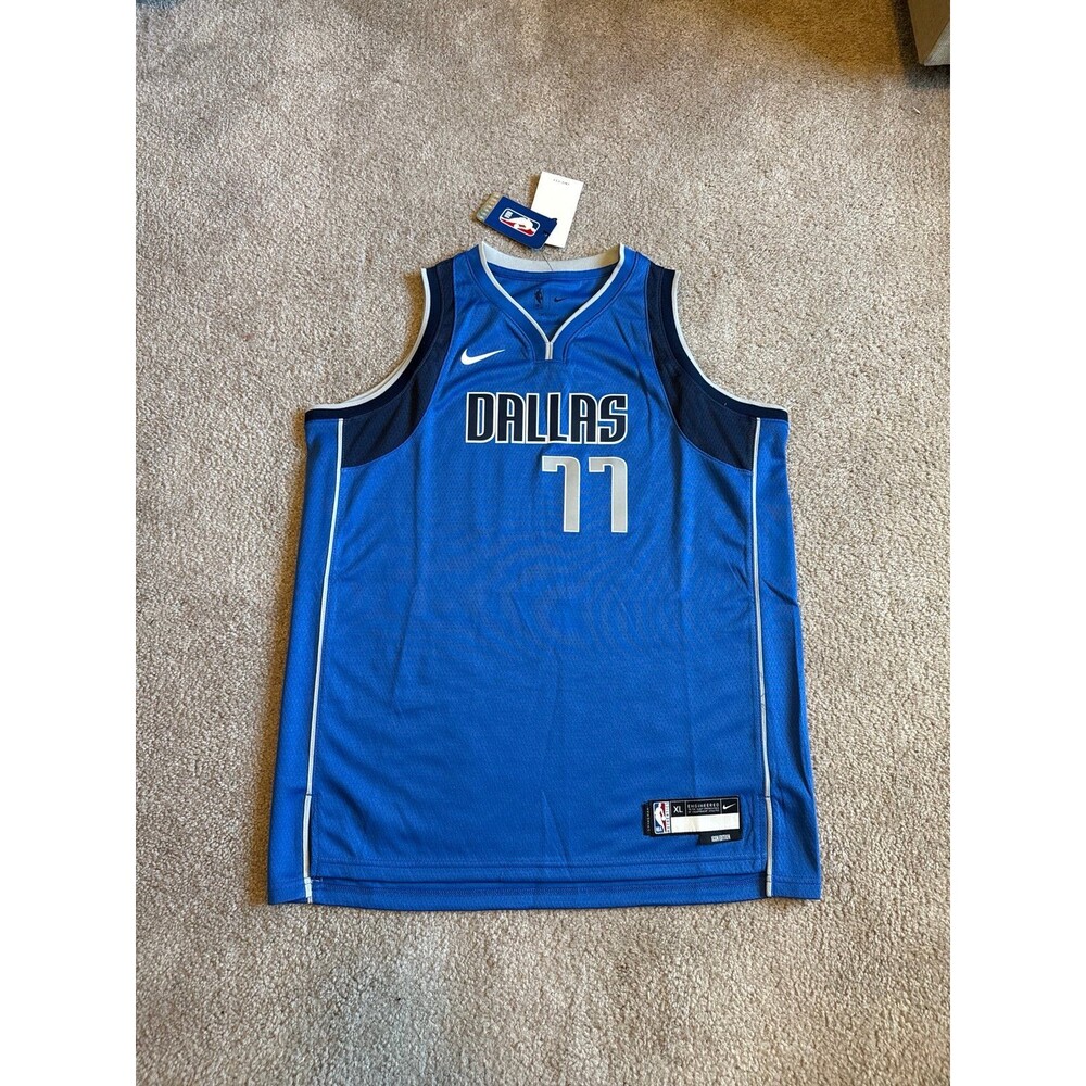 Luka Doncic Dallas Mavericks Nike NWT Youth NBA Jersey Size XL